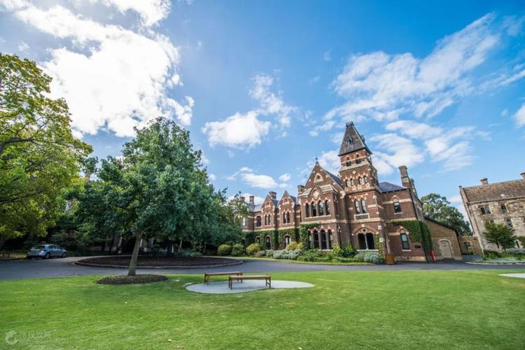 澳洲 hills college