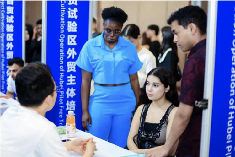 英美留学去新加坡找工作