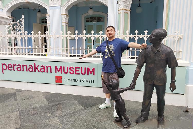 在新加坡生活的华人现状