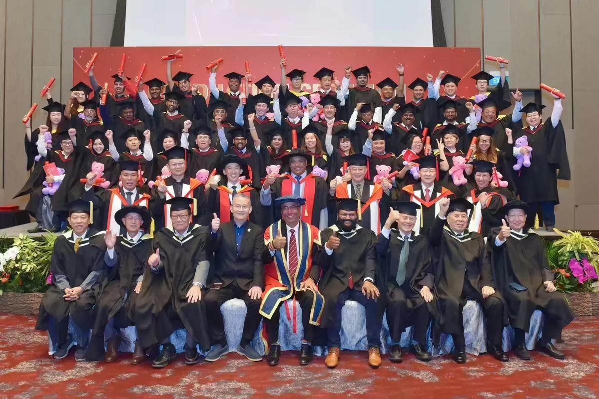 新加坡高中毕业留学英国